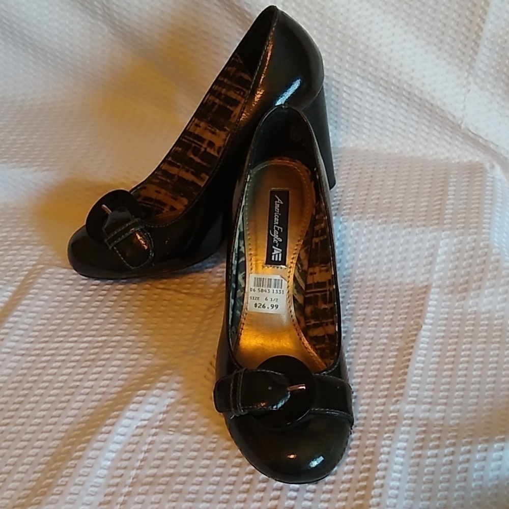AMERICAN Eagle Brown Patent Loafer Heels Sz. 6.5